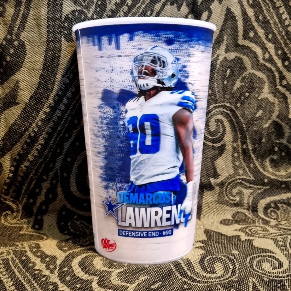 ***SOLD in another listing*** 3 Dallas Cowboys 3D Holographic Plastic cups